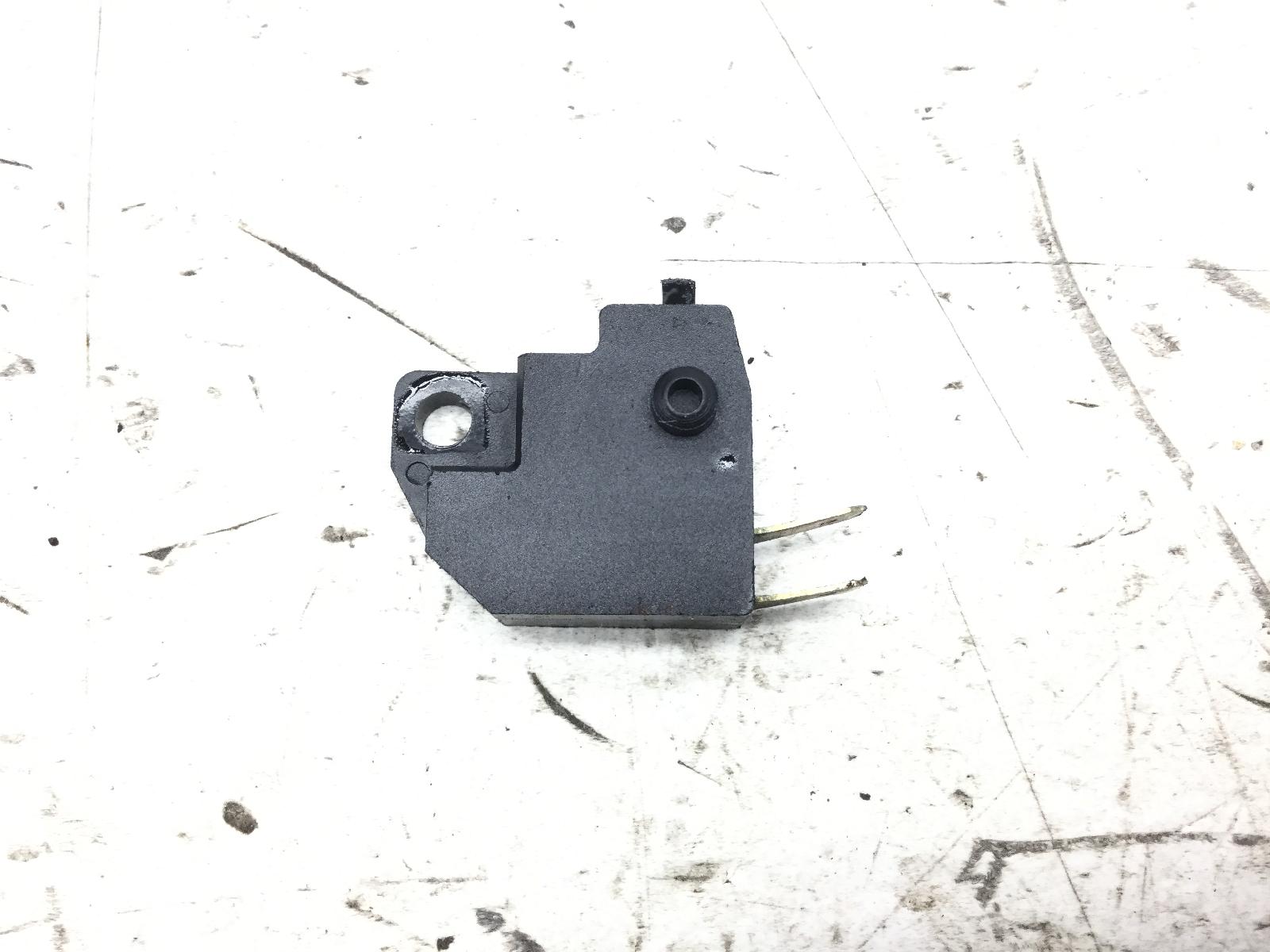 Sym symphony s 150 sensore pulsante stop microstop freno posteriore 2010 2010 lxmay15w19x