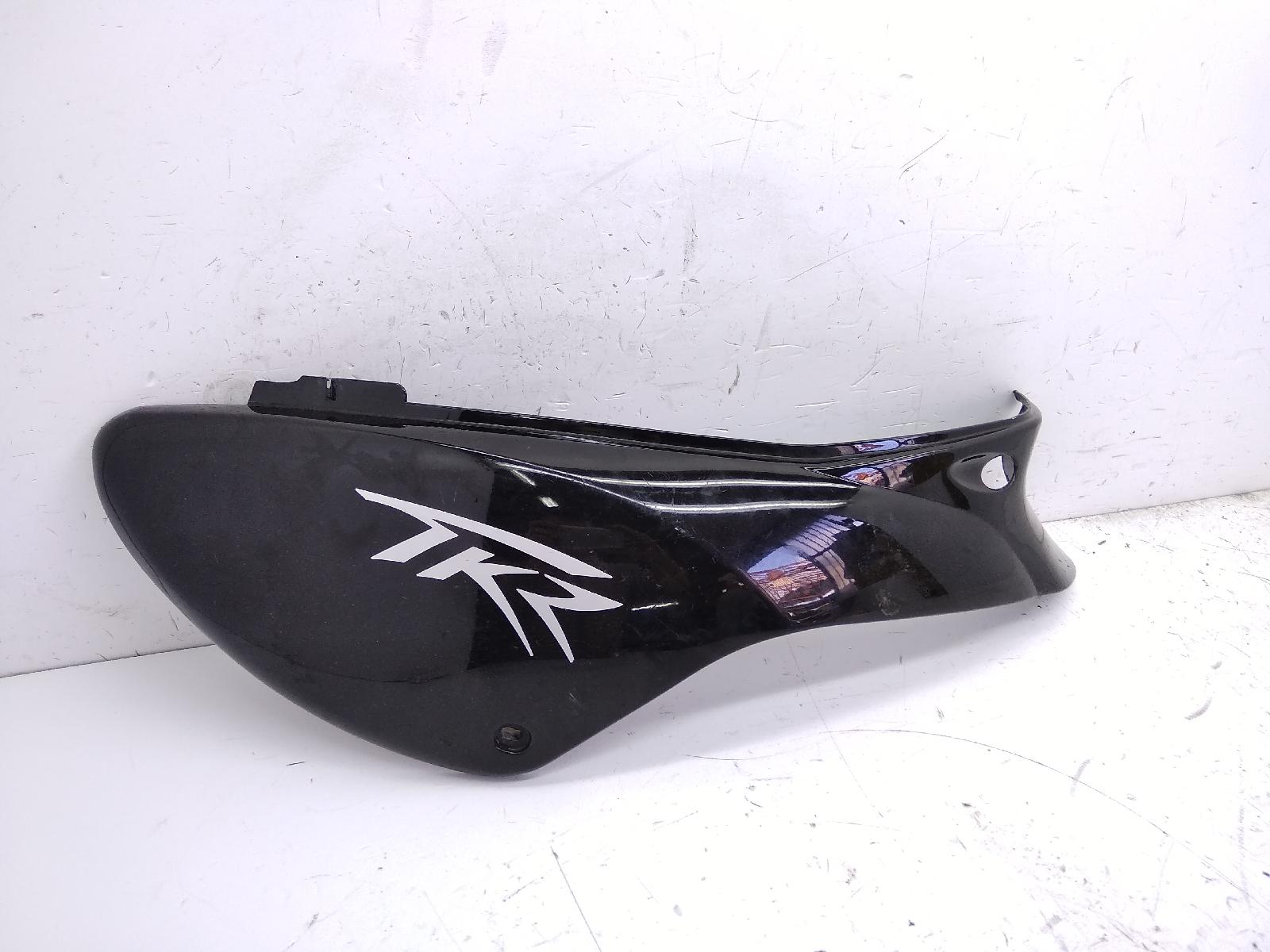 Peugeot tkr 50 carena fianchetto posteriore destra - 2 attacchi rotti 2008 2008 vga51aaga