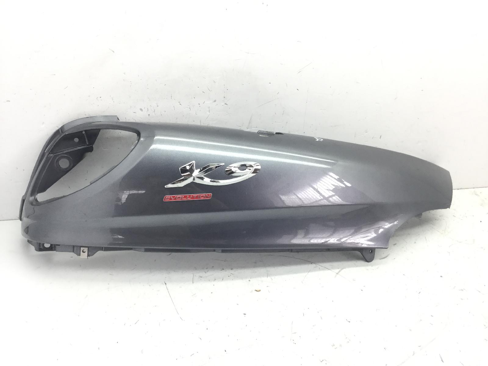 Piaggio x9 evolution 250 carena fiancata posteriore destra 2006 2006 m23000045