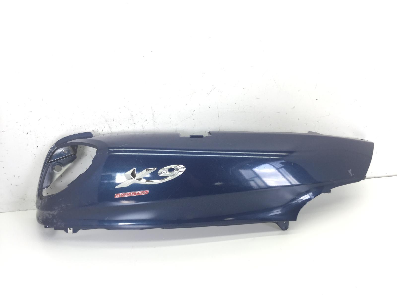 Piaggio x9 evolution 250 carena fiancata posteriore destra 2006 2006 m23000045