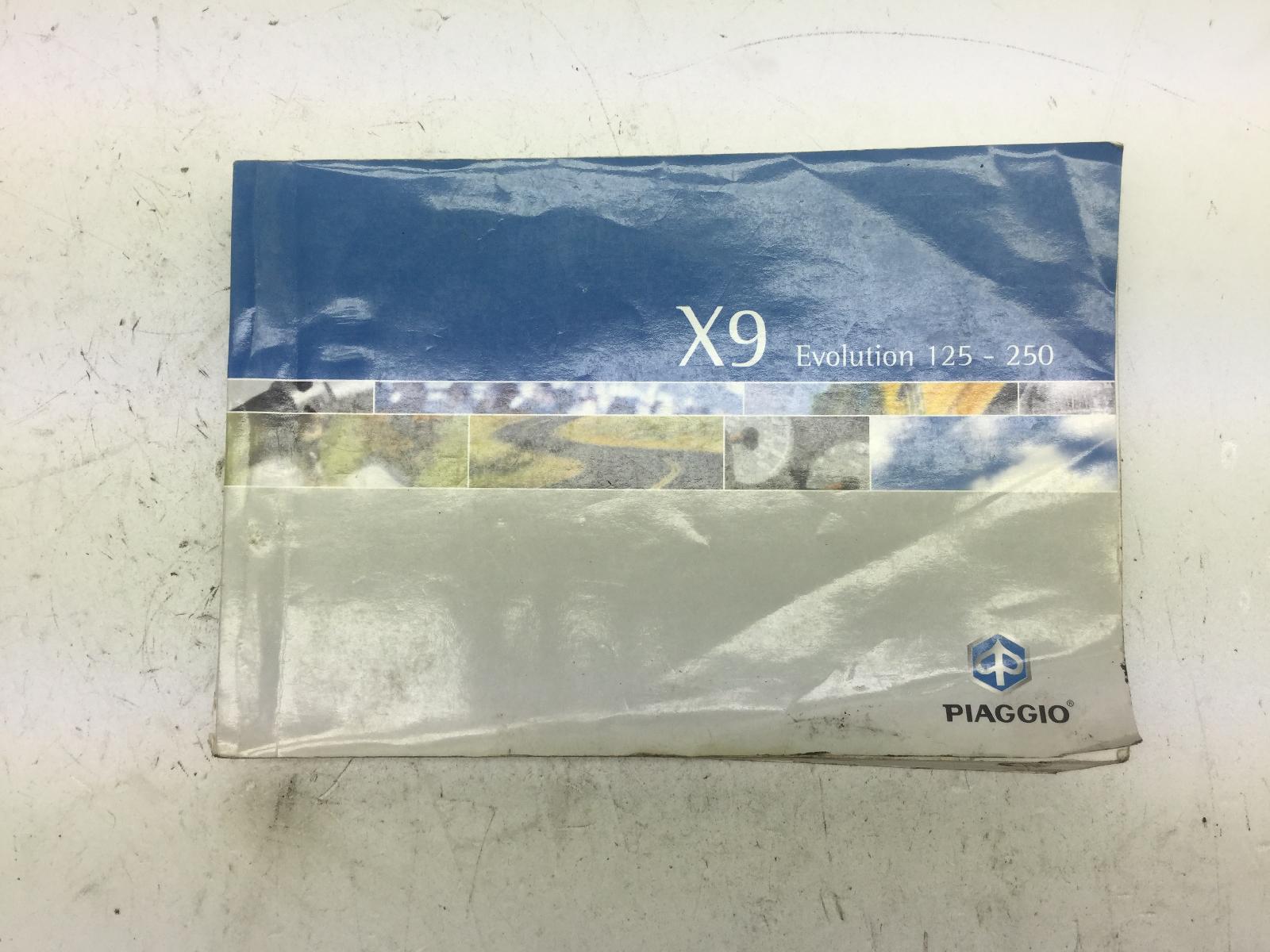 Piaggio x9 evolution 250 libro uso e manutenzione 2006 2006 m23000045