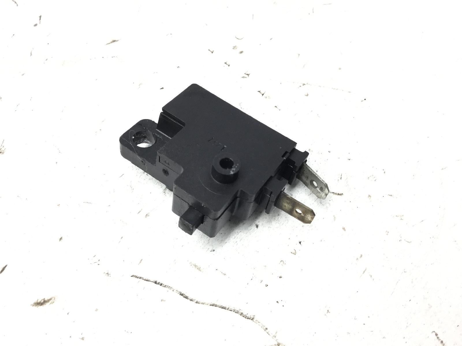 Honda silver wing 600 sensore pulsante stop microstop freno anteriore 2001 2005 jh2pf01a