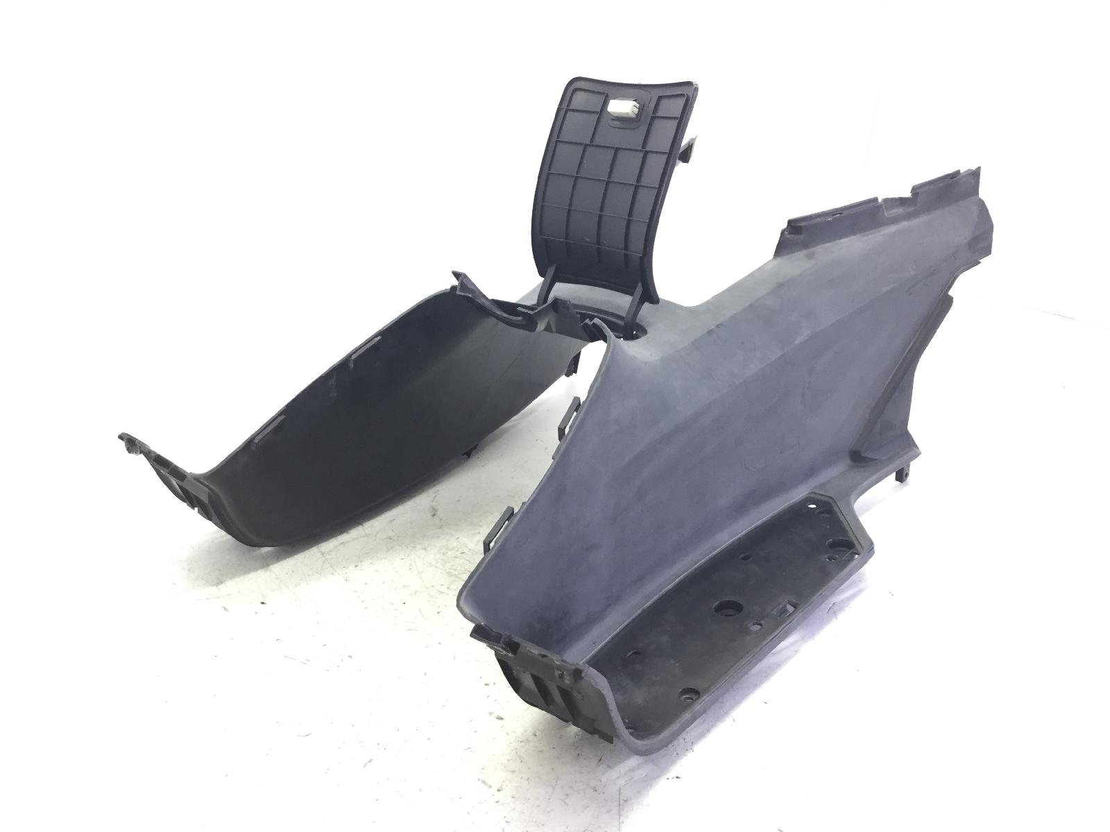 Honda silver wing 600 carena pedana pavimento poggiapiedi - attacco rotto 2001 2005 jh2pf01a32k