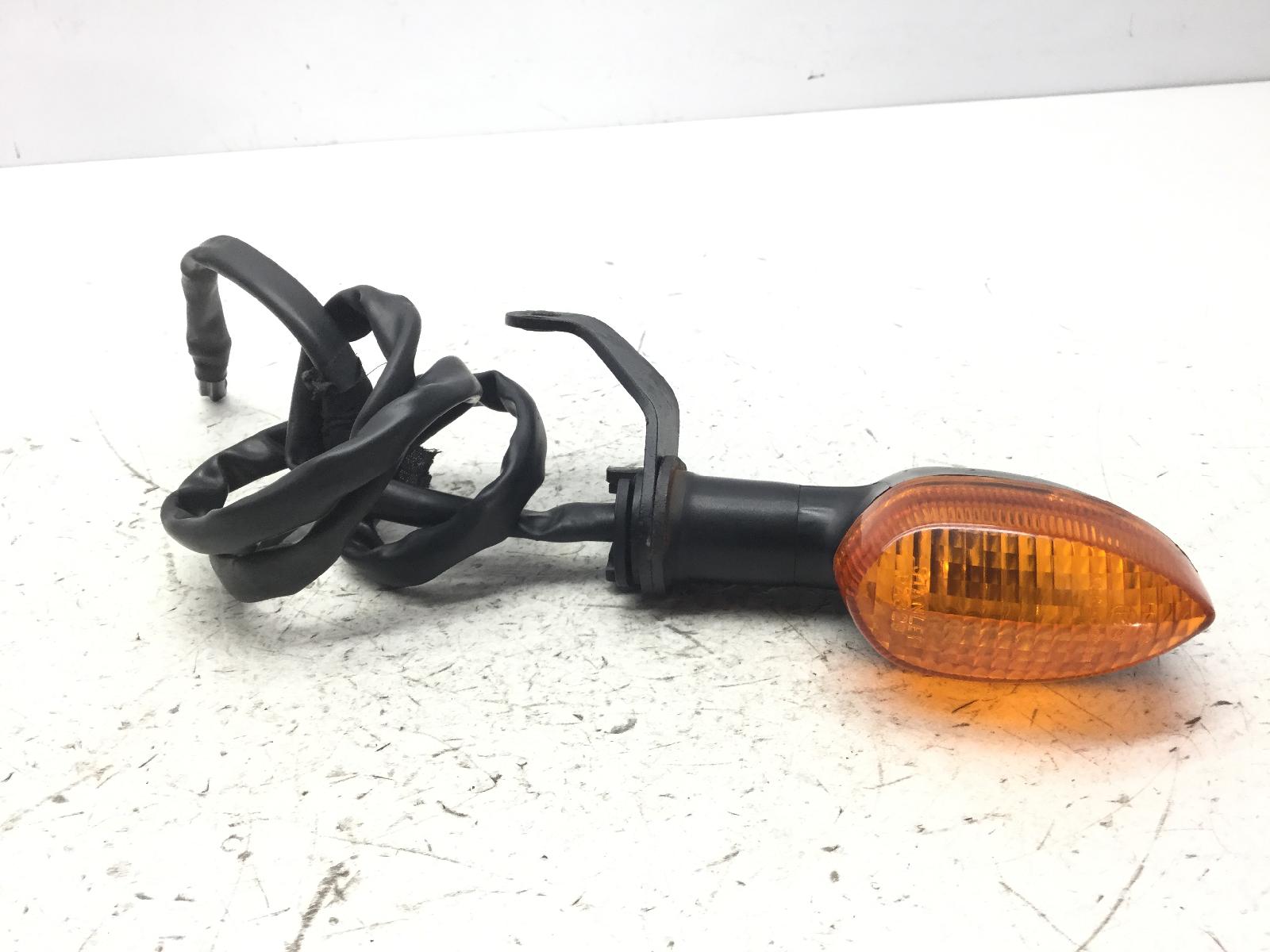 Yamaha tdm 900 freccia anteriore sinistra con supporto 2007 2007 rn181