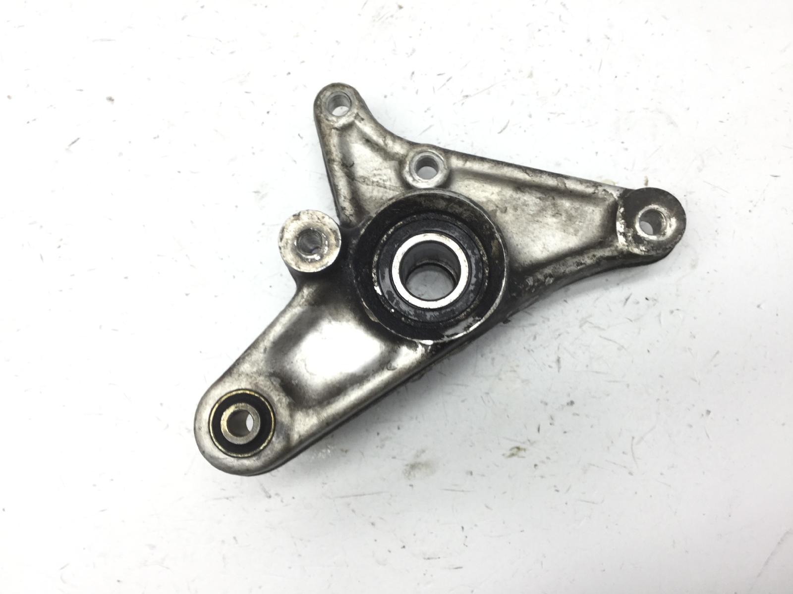 Aprilia leonardo 150 staffa supporto pinza freno posteriore 1999 2002 mba20