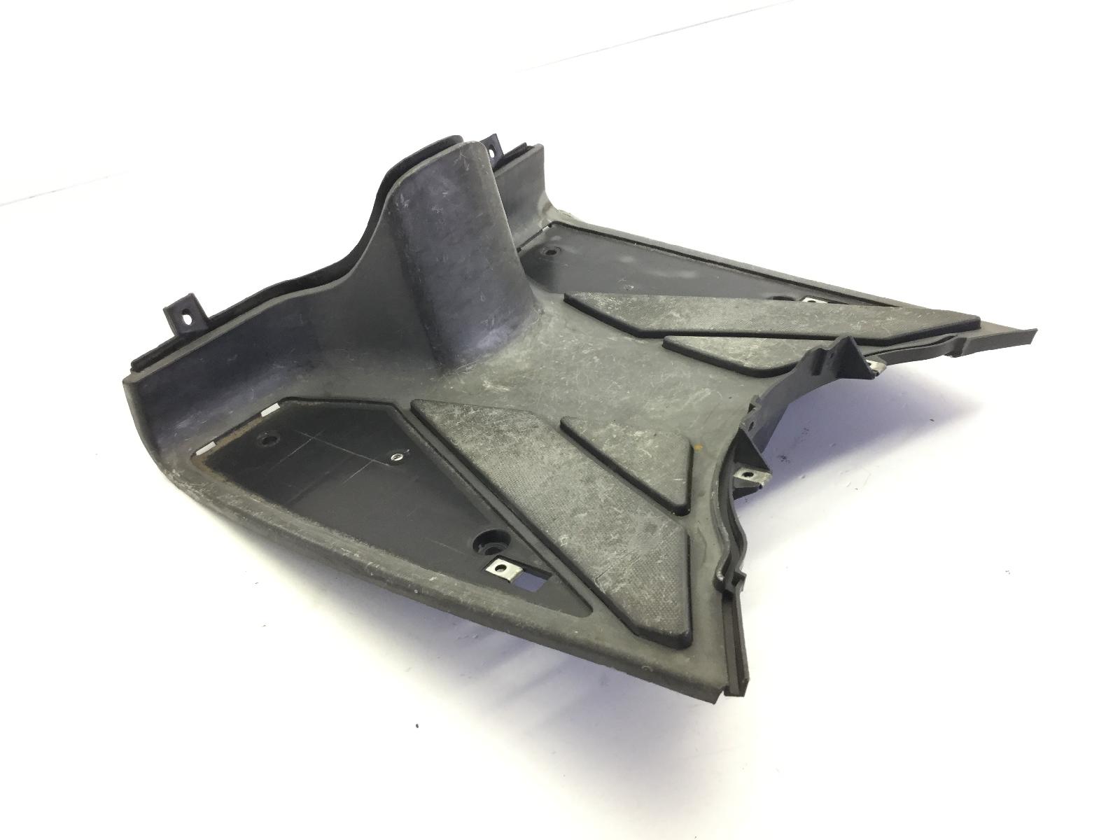 Piaggio typhoon 2t e2 50 carena pedana pavimento poggiapiedi 2010 2016 lbmc501