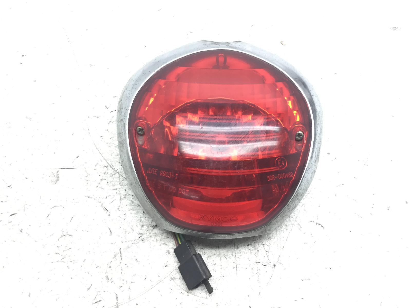 Kymco people euro 3 125 faro fanale posteriore con lievi tracce di ossido 2007 2008 b20011