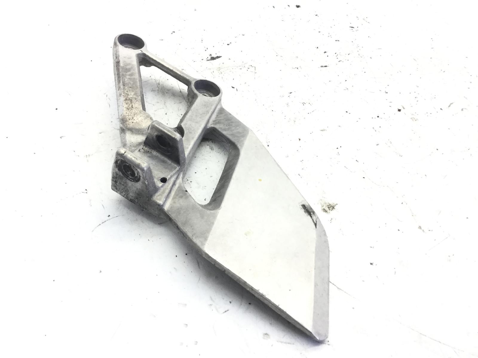 Honda cbr f 600 staffa supporto pedana anteriore sinistra 1995 1996 nd