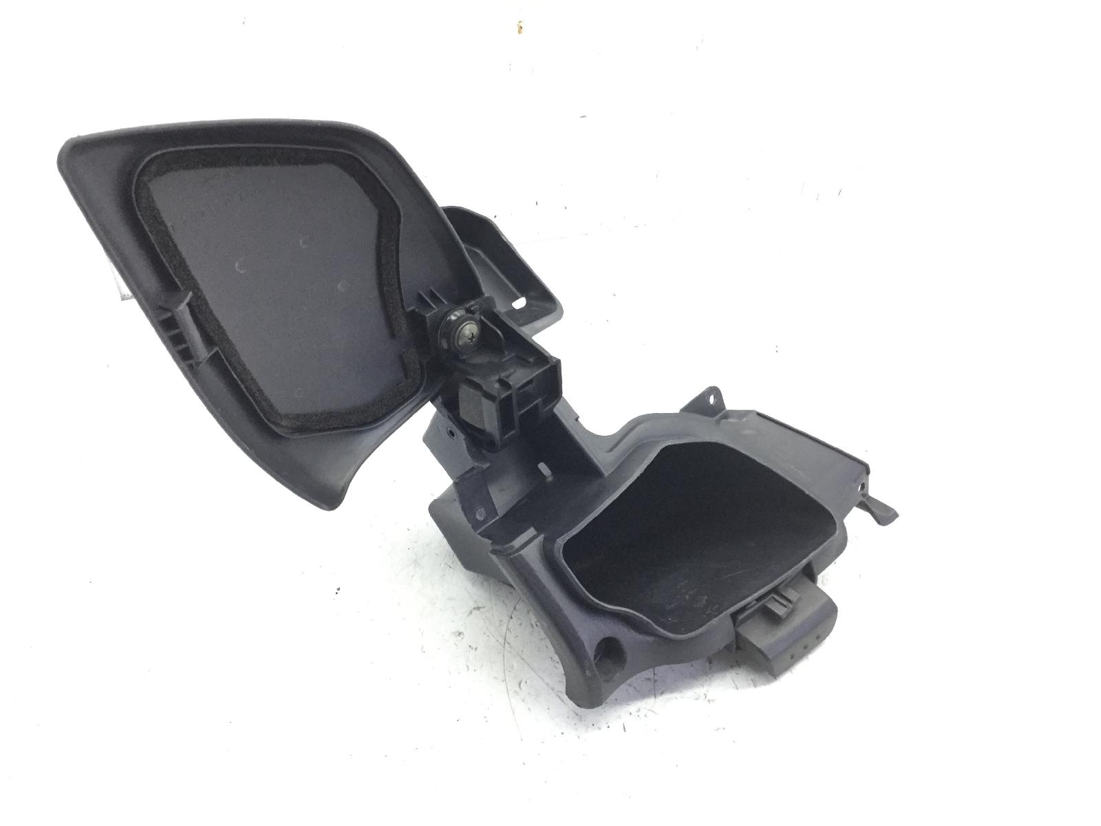 Suzuki burgman an 250 vano porta oggetti carena controscudo e sportellino 2003 2003 bv111