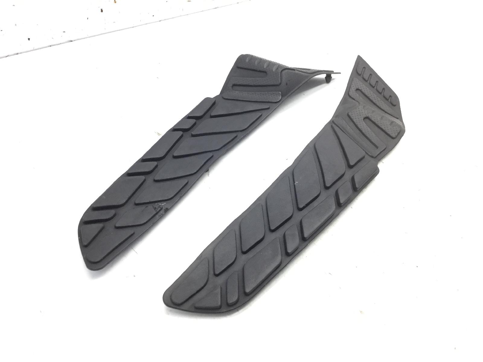 Suzuki burgman an 250 coppia tappetini posteriori pedana pavimento 2003 2003