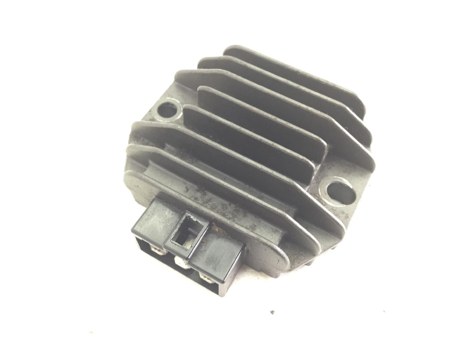 Piaggio liberty rst 125 regolatore di tensione 2004 2005 m38100