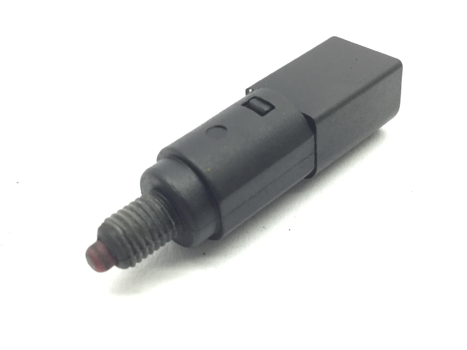 Piaggio liberty rst 125 sensore stop microstop freno anteriore destro 2004 2005 m38100