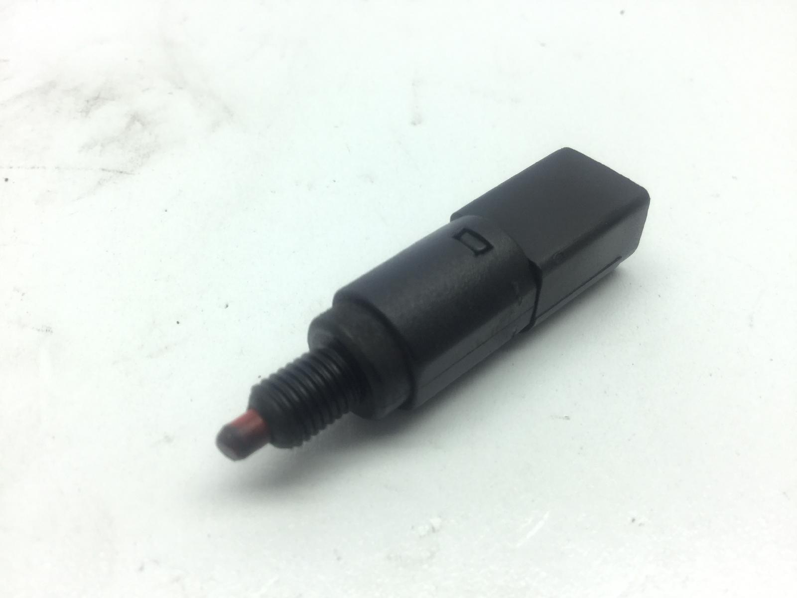 Piaggio liberty rst 125 sensore stop microstop freno anteriore destro 2004 2005 m38100