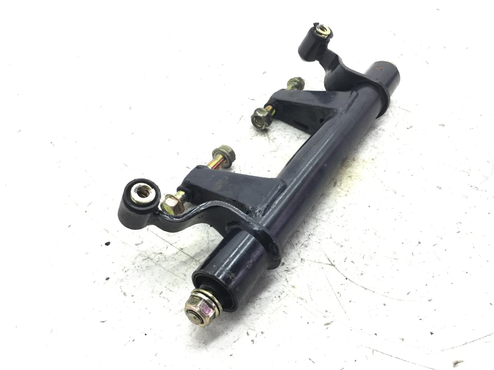 Kymco agility 4t r16 50 staffa supporto motore 2012 2012 c10000