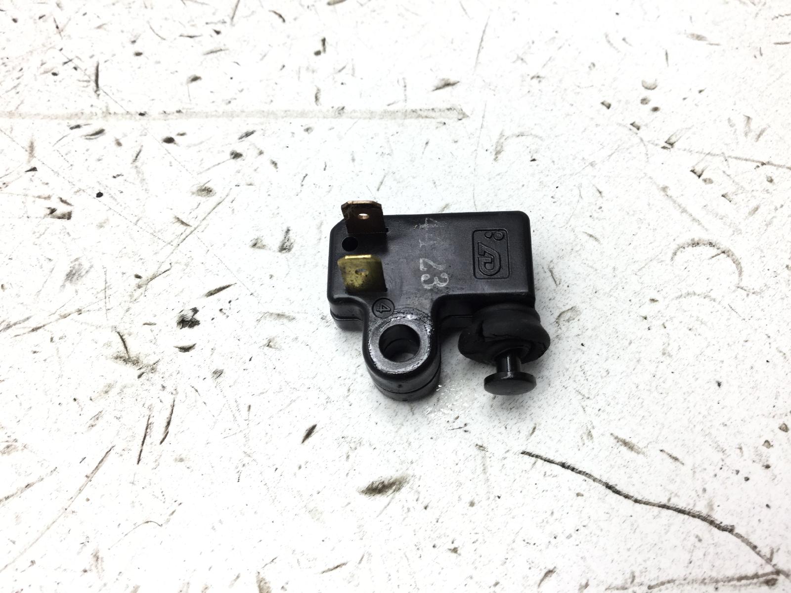 Yamaha xenter hw 125 sensore pulsante stop microstop freno anteriore 2012 2017 se591