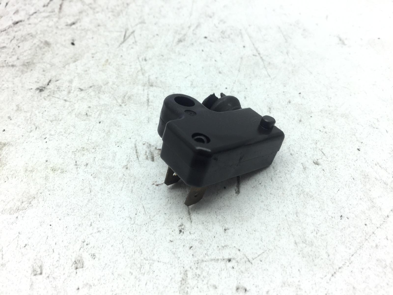 Yamaha xenter hw 125 sensore stop microstop freno posteriore sinistro 2012 2017 se591