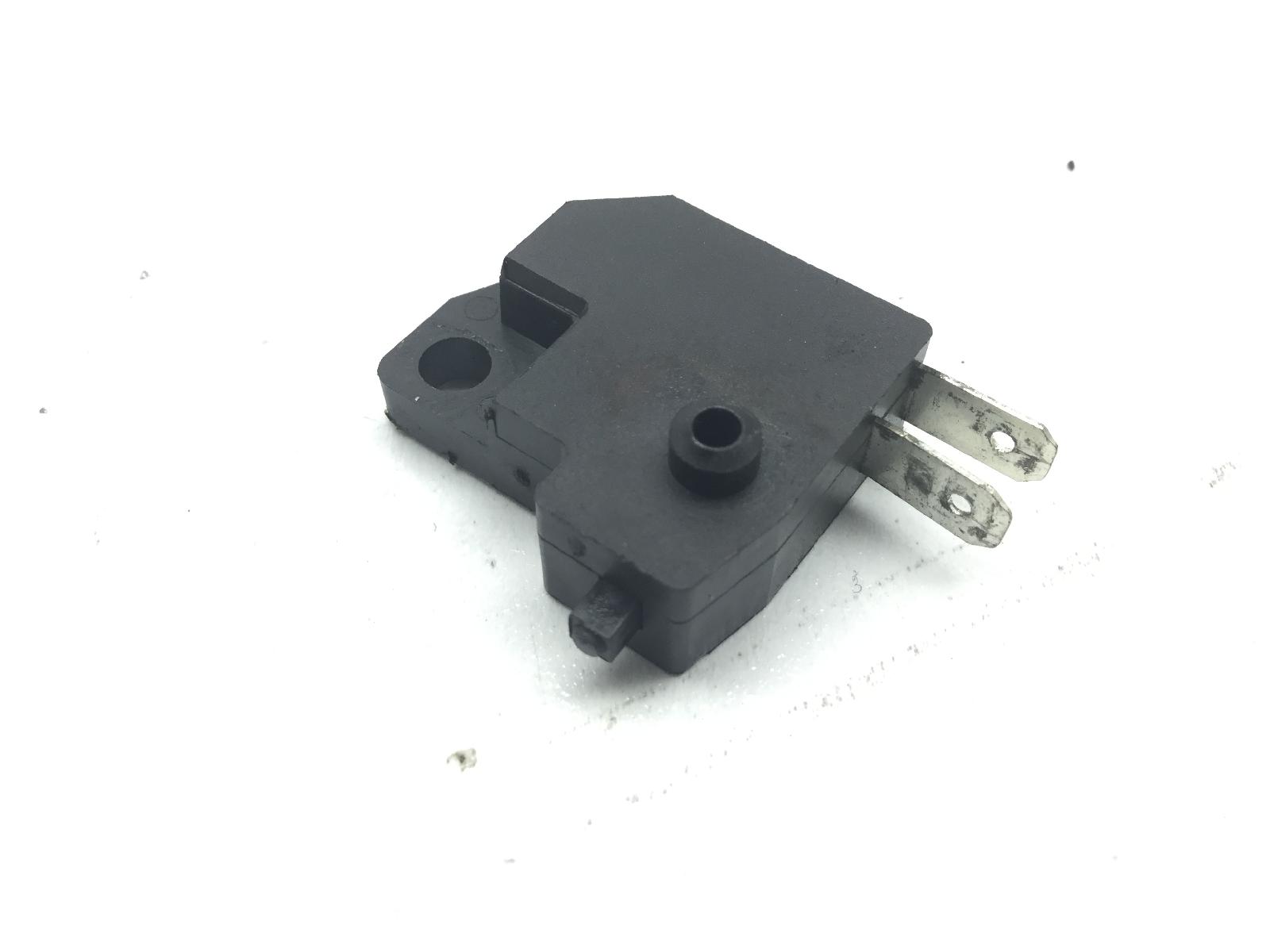 Sym symphony st e4 125 sensore microstop pompa freno anteriore destra 2016 2016 lxmxba30i