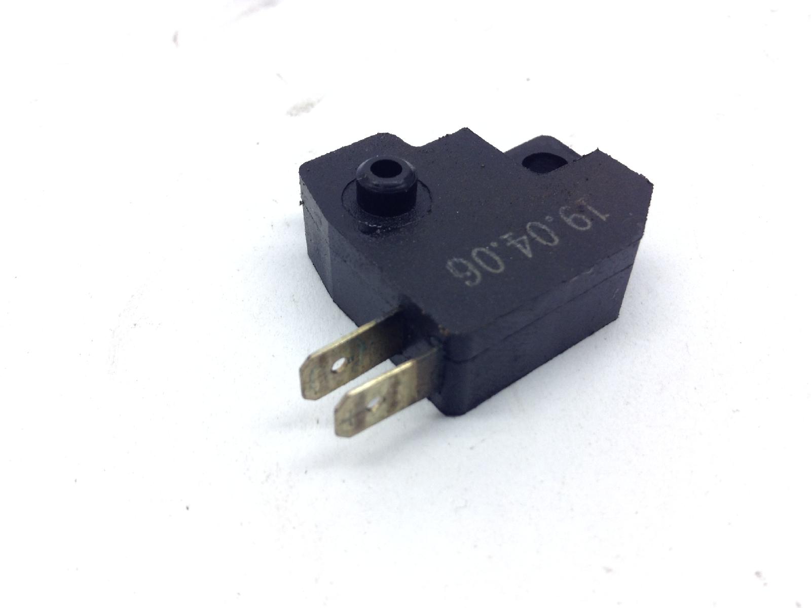 Sym symphony st e4 125 sensore stop microstop freno anteriore destro 2016 2016 lxmxba30i