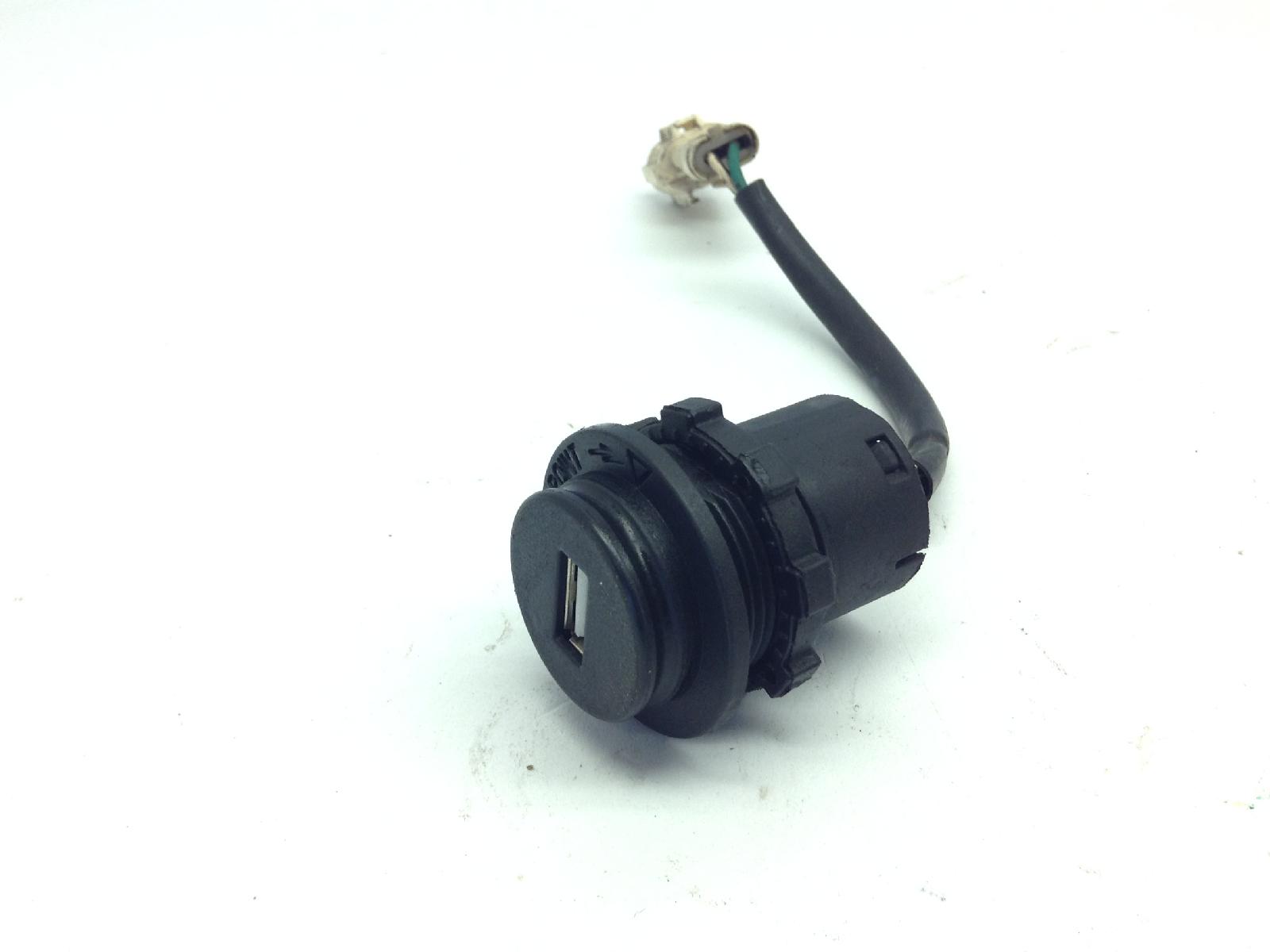Sym symphony st e4 125 presa usb 2016 2016 lxmxba30i