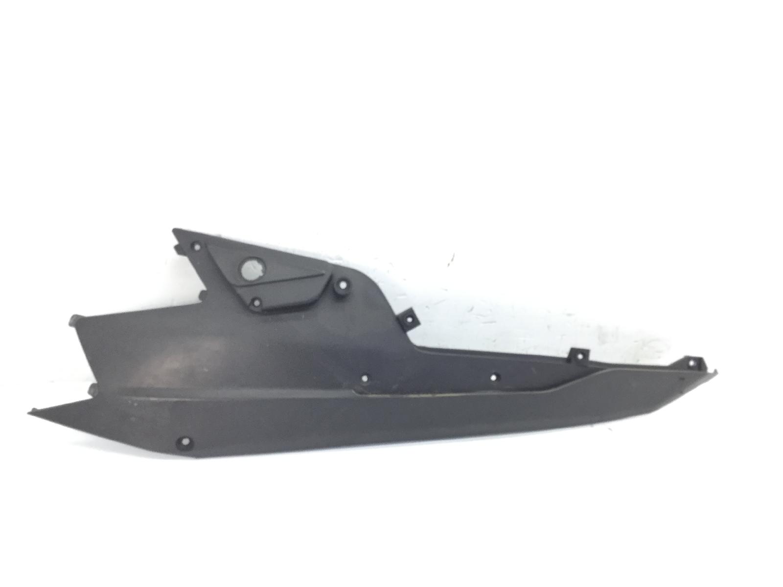 Garelli gsp special edition 2t 50 carena fianchetto inferiore posteriore dx 2012 2012 lp5tbbadxa
