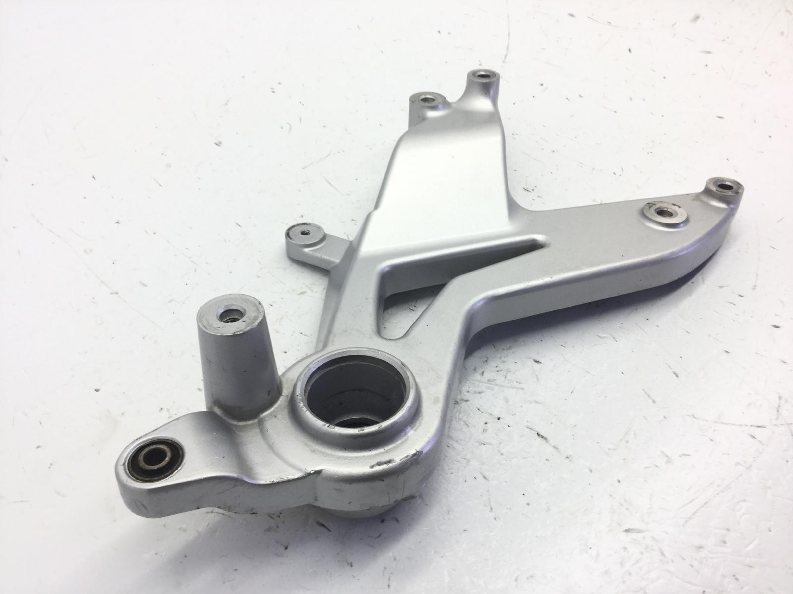 Kymco people one i 125 staffa supporto scarico marmitta 2013 2013 d40000