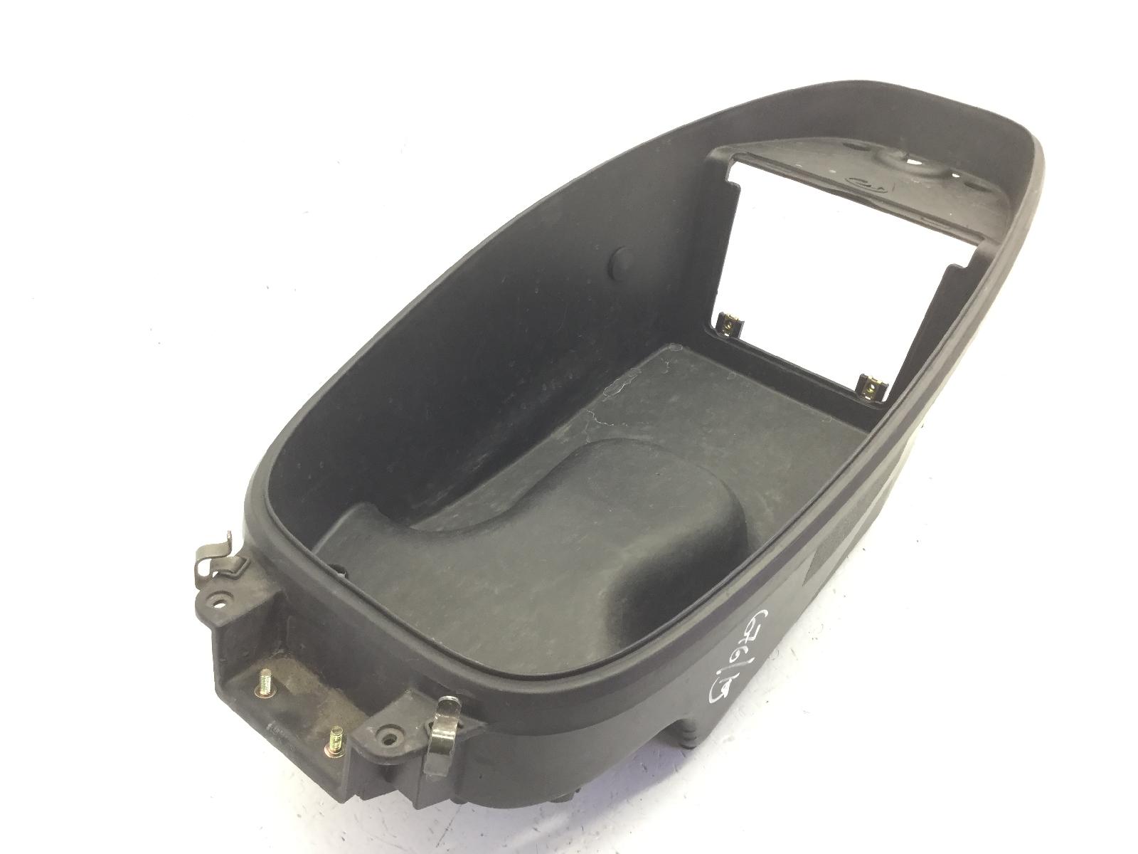 Kymco people one i 125 carena vano sottosella 2013 2013 d40000