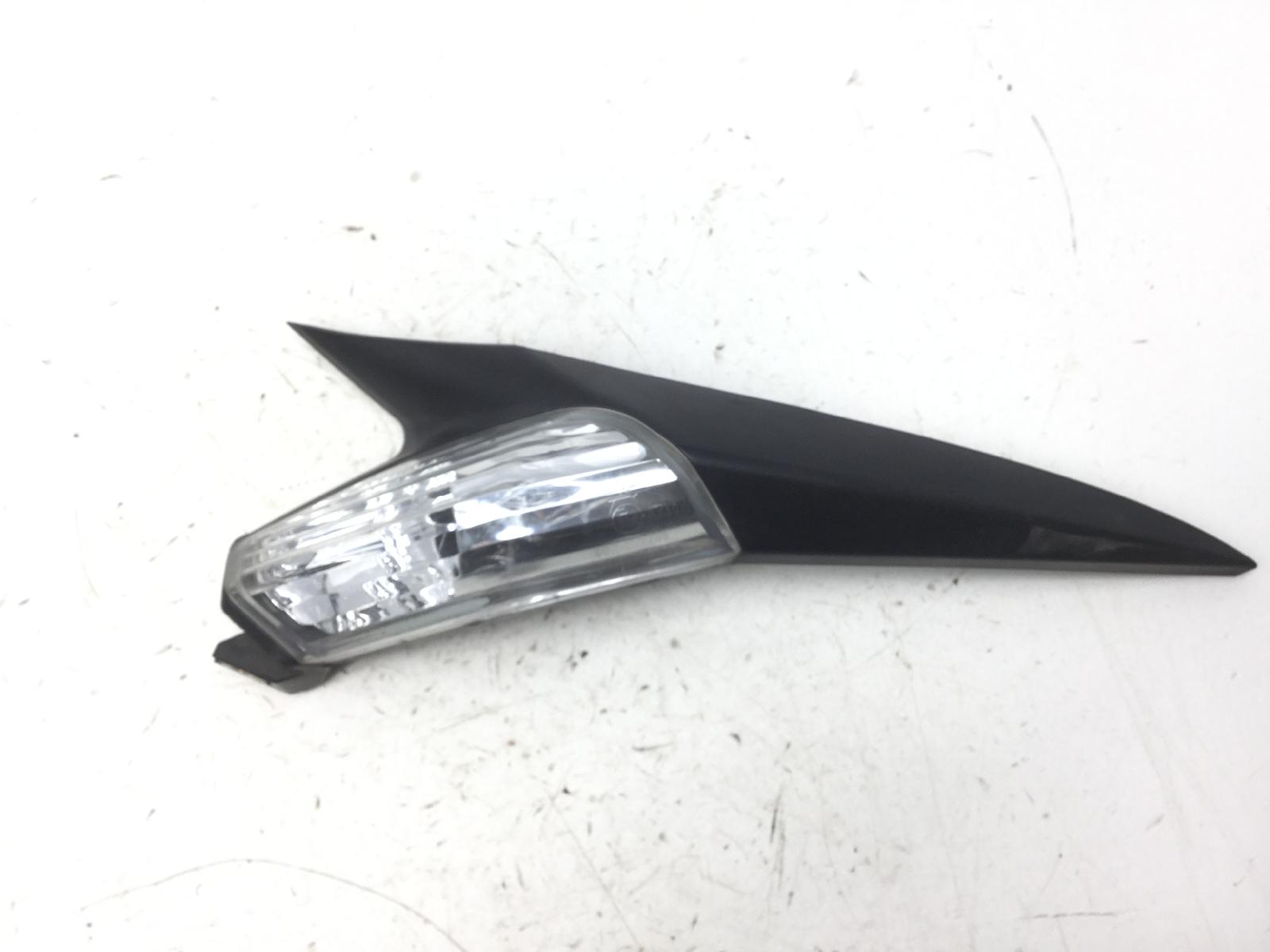 Kymco people one i 125 freccia posteriore destra 2 attacchi rotti 2013 2013 d40000