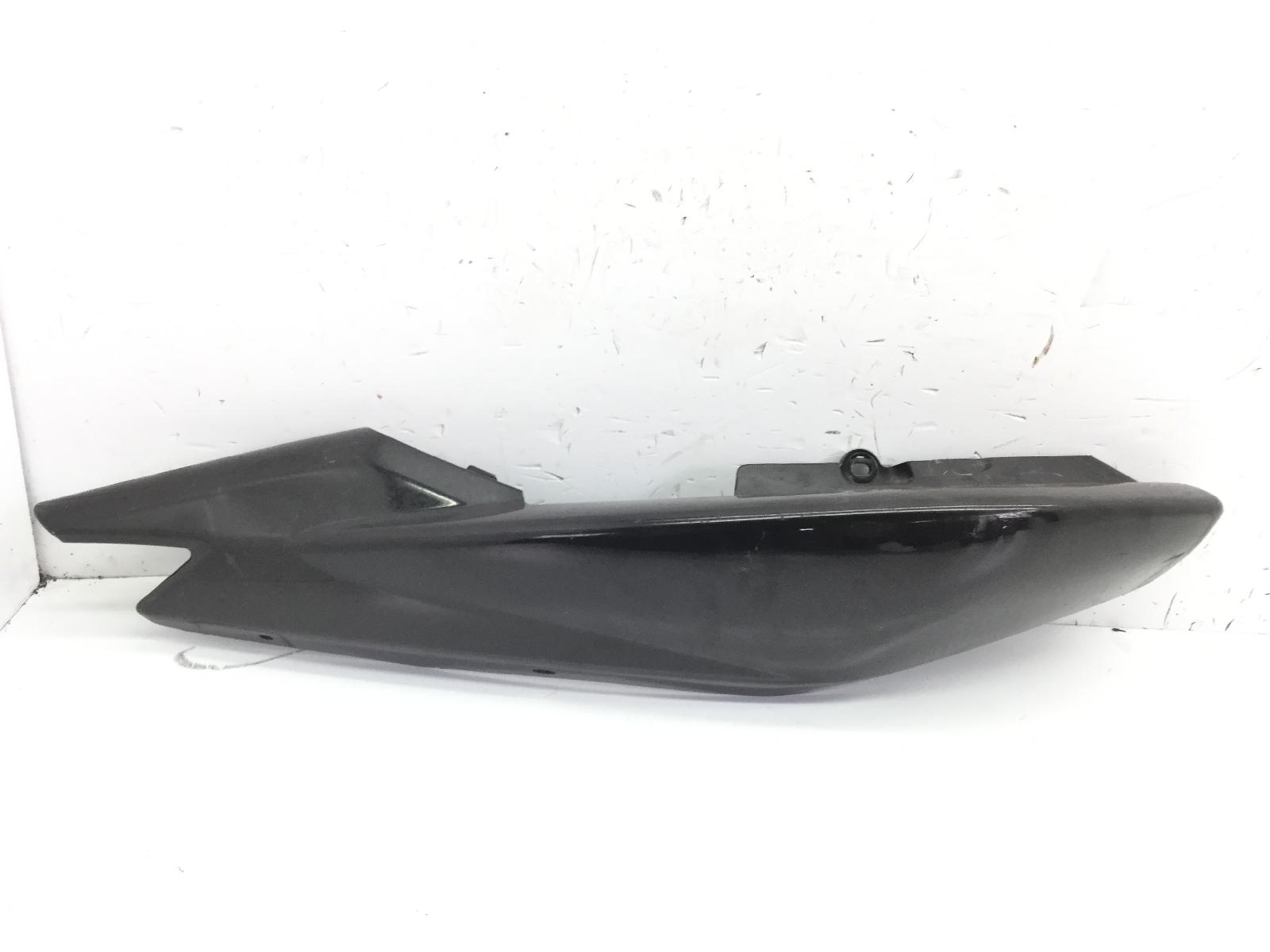 Yamaha ybr 125 carena fianchetto posteriore destro 2010 2012 re052