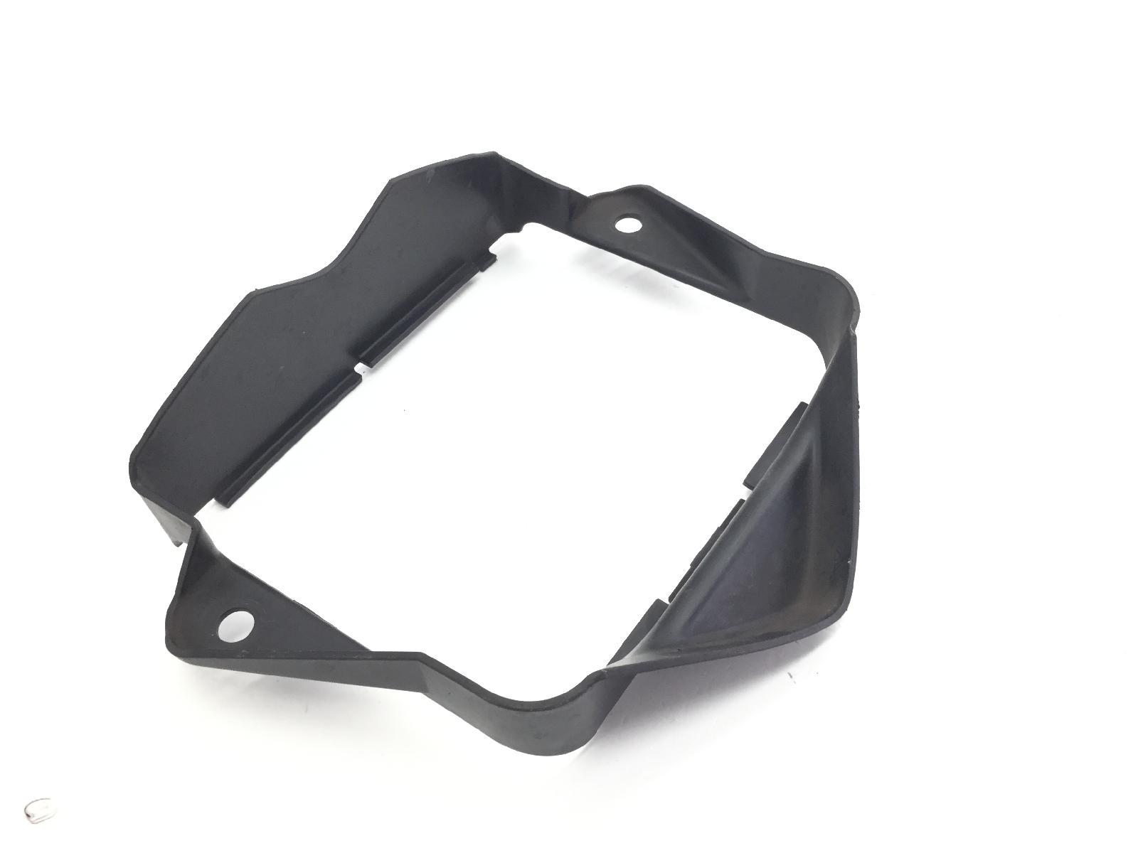 Suzuki sixteen 150 convogliatore anteriore supporto radiatore 2011 2011 cp111