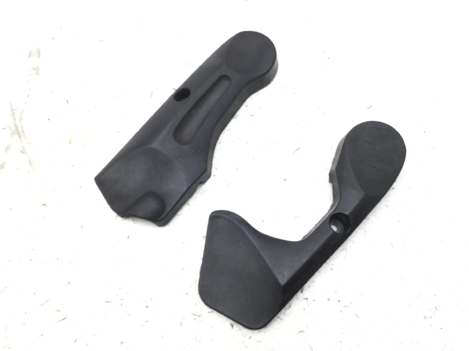 Yamaha maxster 125 coppia coperchi braccio oscillante supporto motore 2001 2002 se051