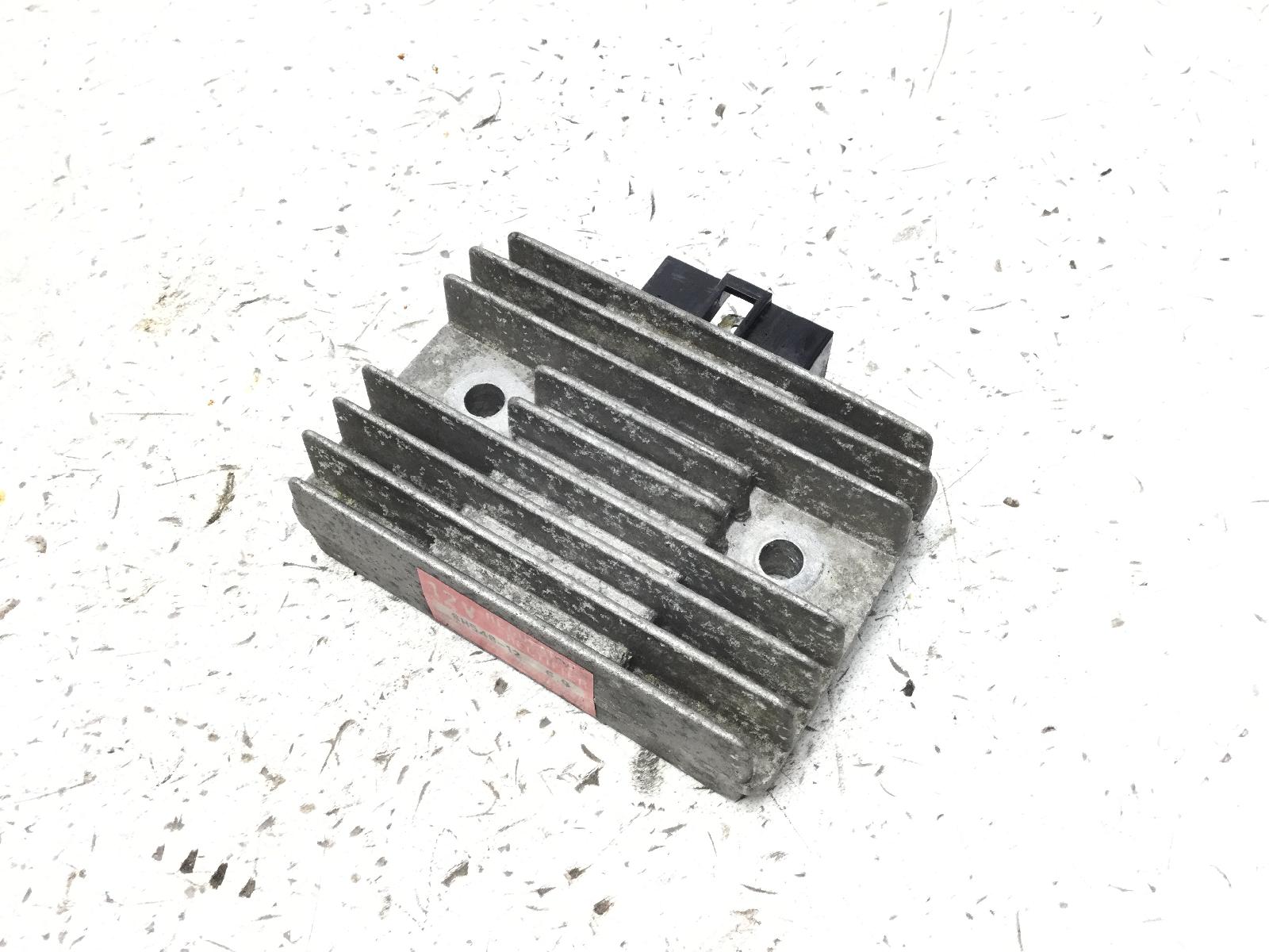 Kawasaki kl r a1 a3 650 regolatore di tensione 1987 1989 kl650a