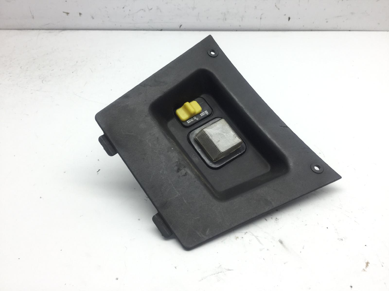 Sym joymax i 300 supporto luce vano sottosella e tasto 2010 2010 rfglm30wybs
