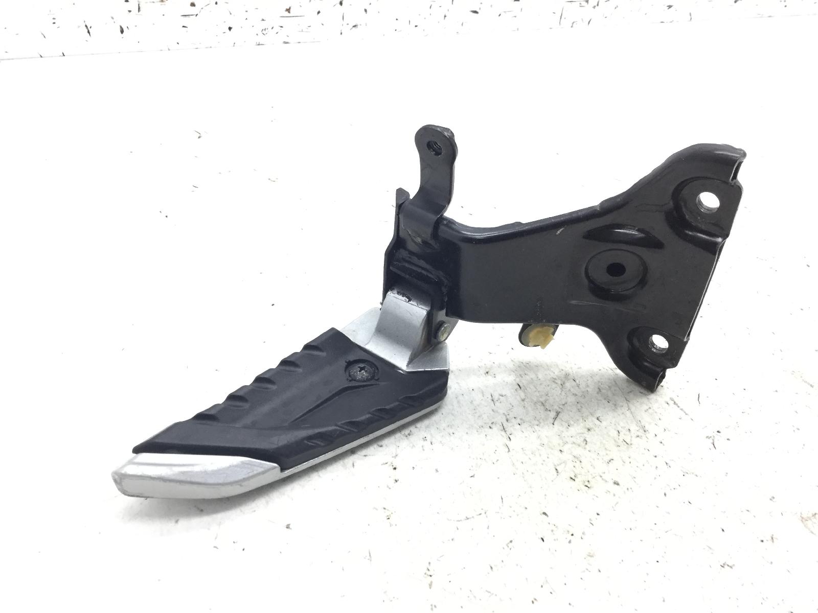 Honda sh i 125 pedana posteriore poggiapiede destra e supporto 2013 2016