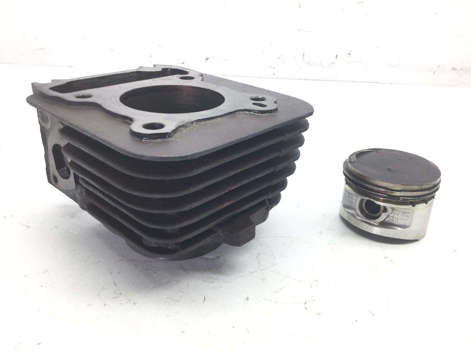 Aprilia sportcity one 125 cilindro con pistone motore senza fascia 2008 2011 sg000