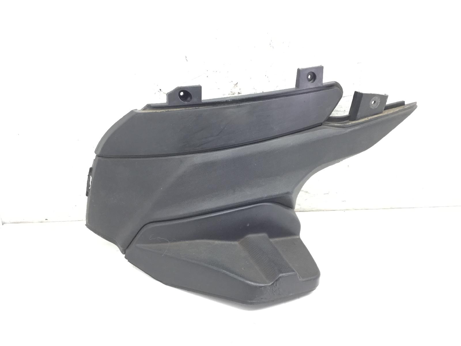 Aprilia sportcity one 125 carena pedana posteriore sinistra 2008 2011 sg000