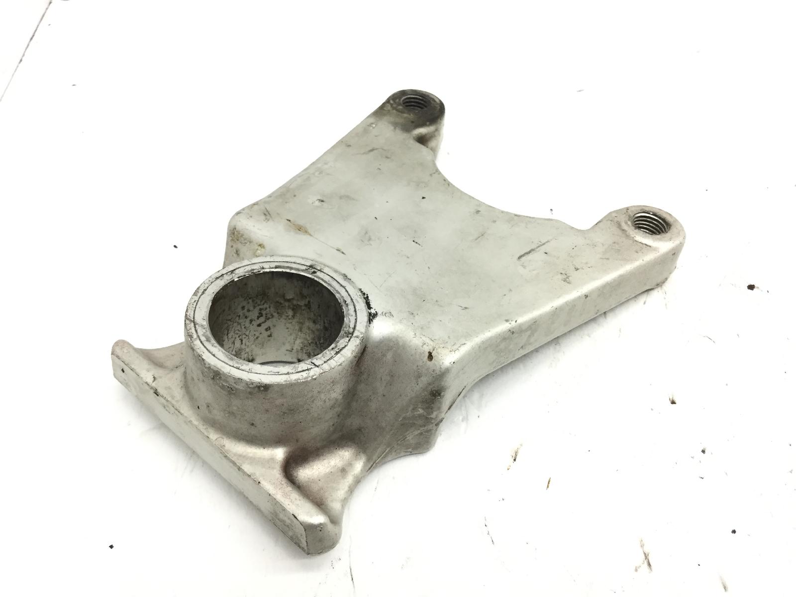 Yamaha yzf r1 1000 staffa supporto pinza freno posteriore 2000 2001 rn041