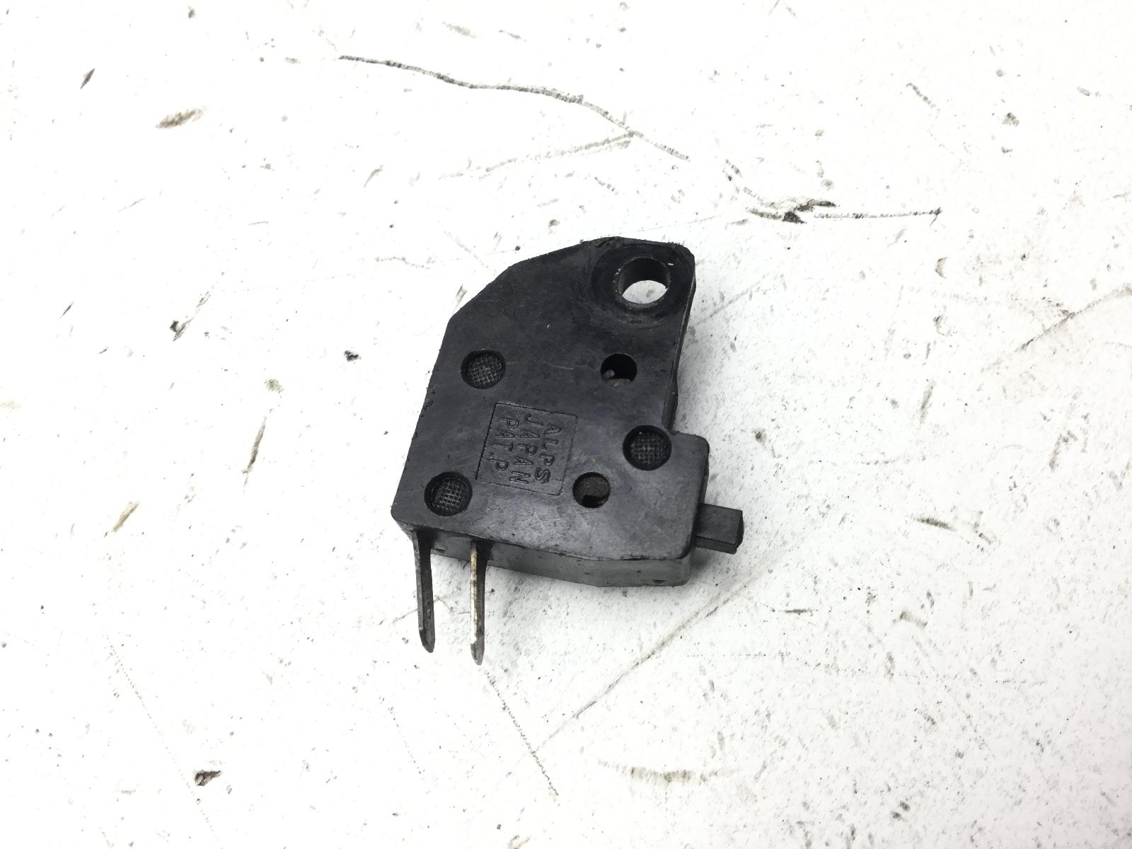 Yamaha yzf r1 1000 sensore pulsante stop microstop freno anteriore 2000 2001 rn041