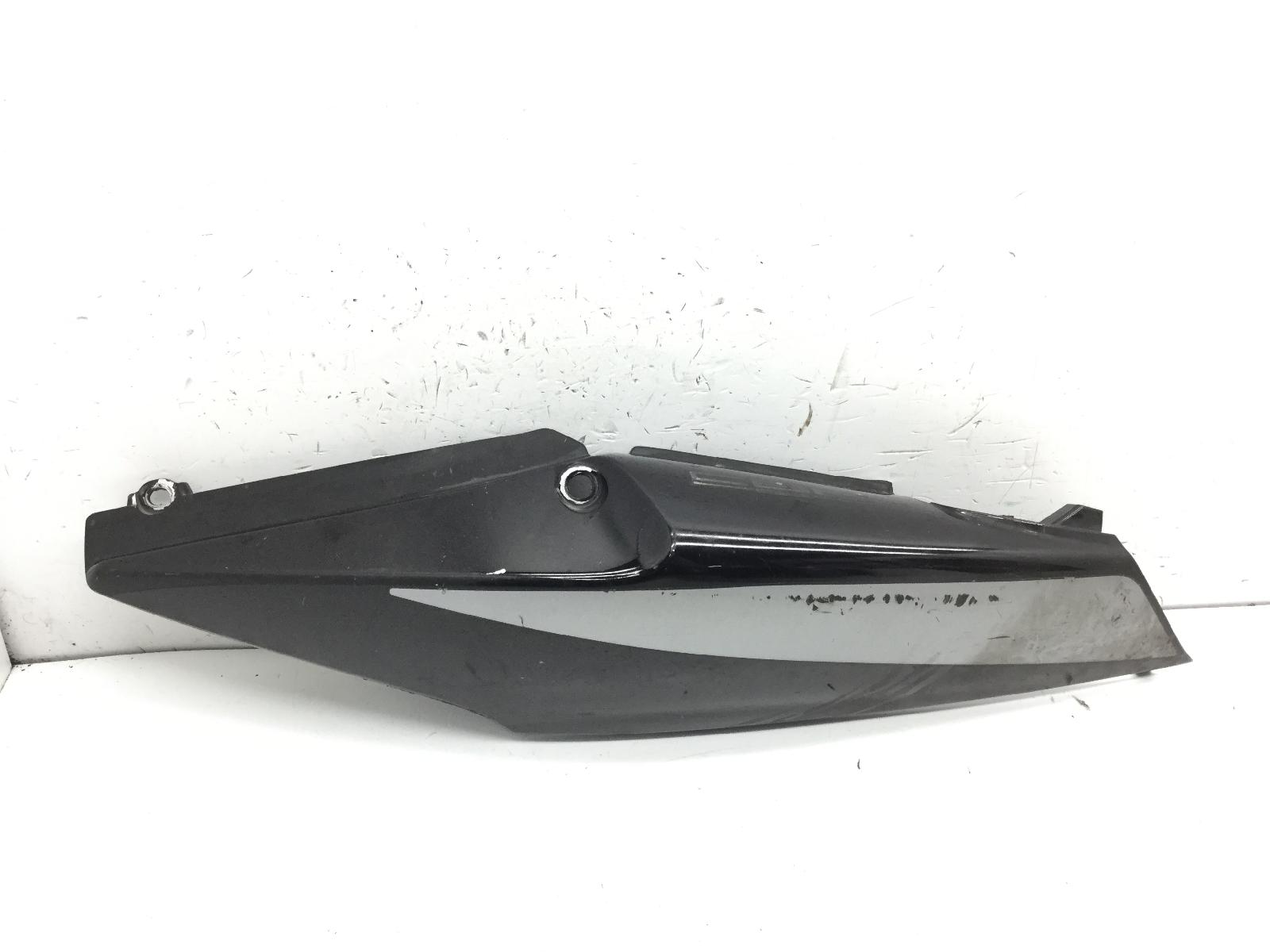 Honda cbf n 600 carena fiancata posteriore sinistra 2005 2005 zdcpc38e05f