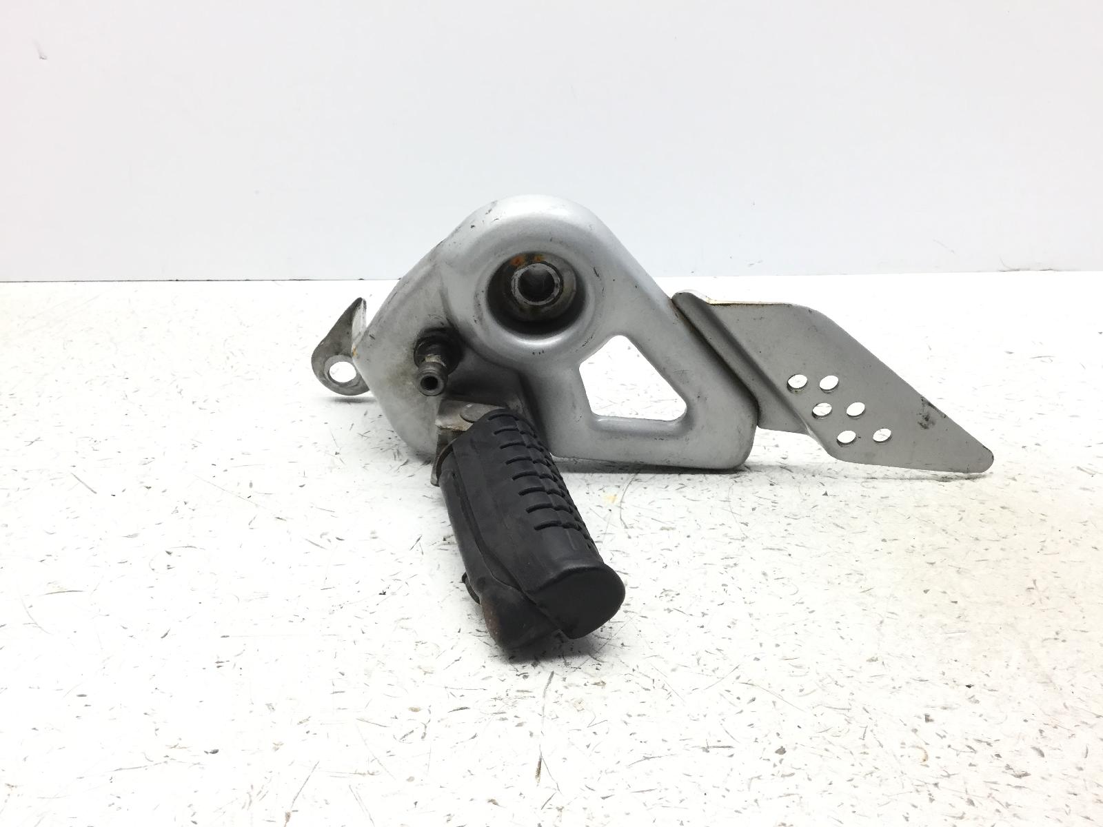 Honda cbf 125 pedana anteriore sinistra con supporto 2010 2014