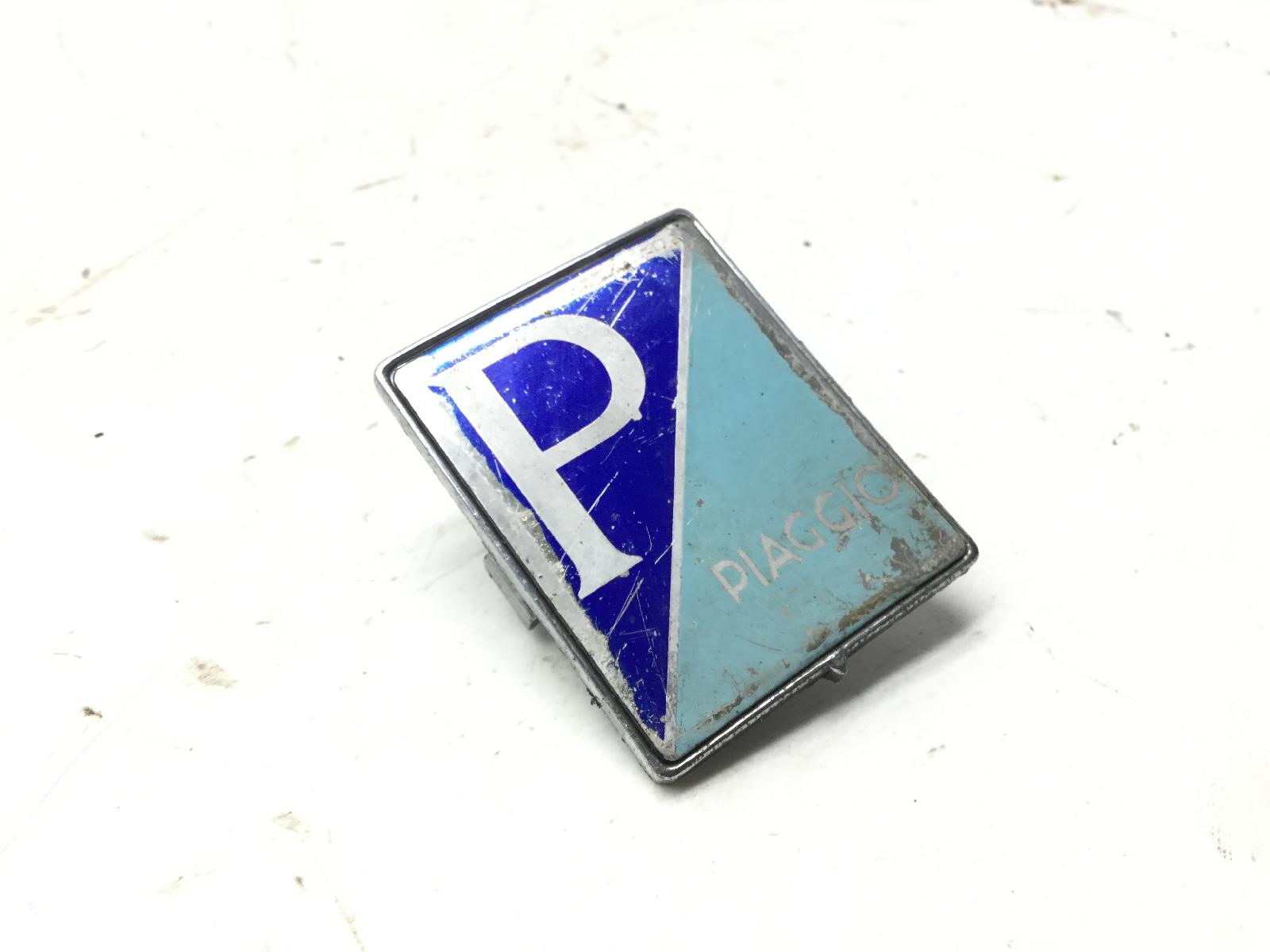 Piaggio vespa lx euro 3 150 emblema logo scudo anteriore 2006 2008 m44400