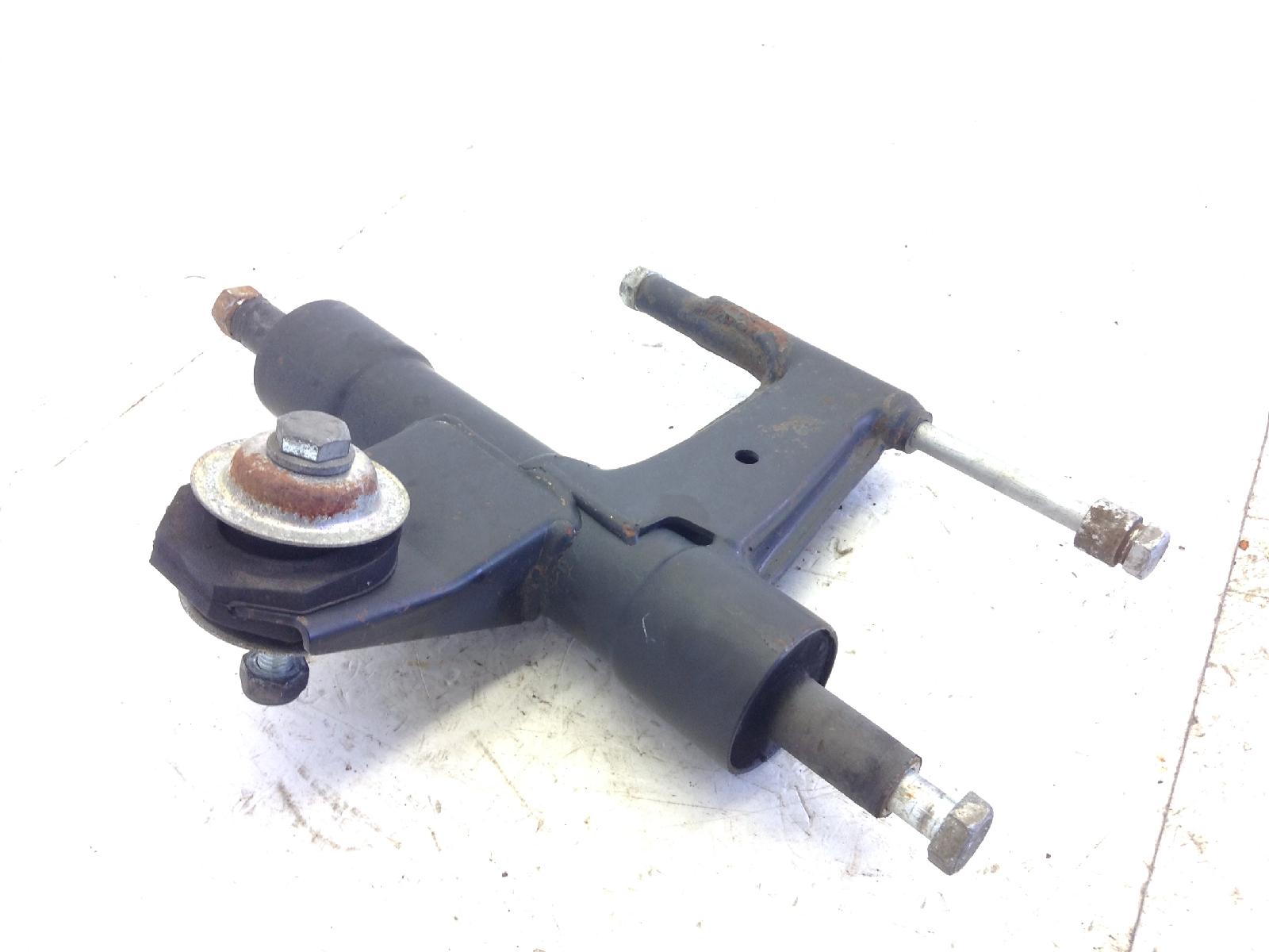 Piaggio vespa lx euro 3 150 staffa supporto motore 2006 2008 m44400
