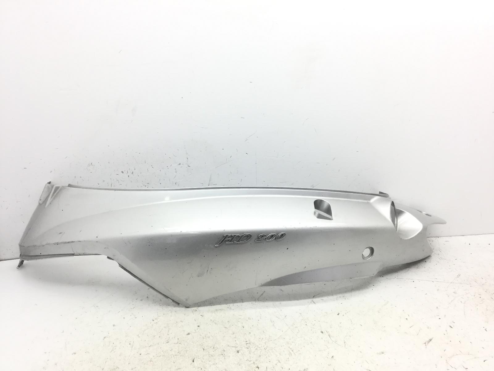 Sym hd eu2 200 carena fiancata posteriore sinistra -crepa e piccola rottura 2003 2004 rfglh18w64s