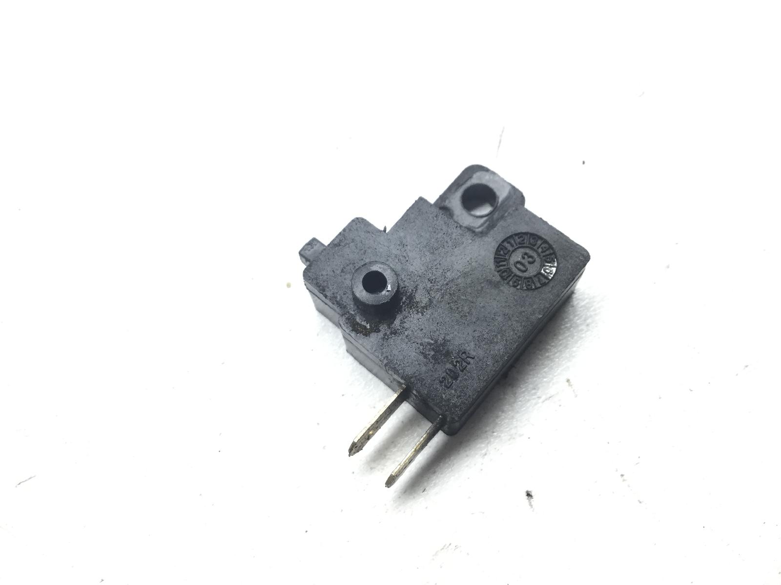 Sym hd eu2 200 sensore microstop pompa freno anteriore destra 2003 2004 rfglh18w64s