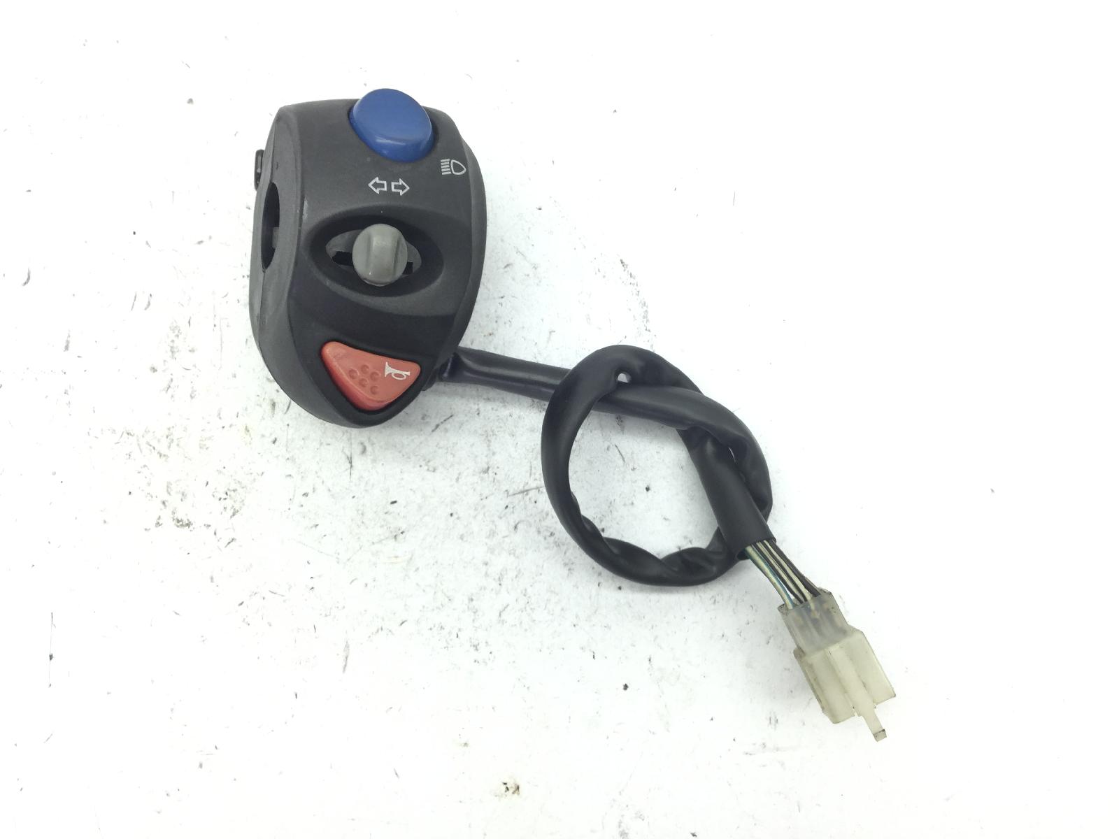 Malaguti phantom max 200 commutatore devio luci sinistro 2003 2004 670102