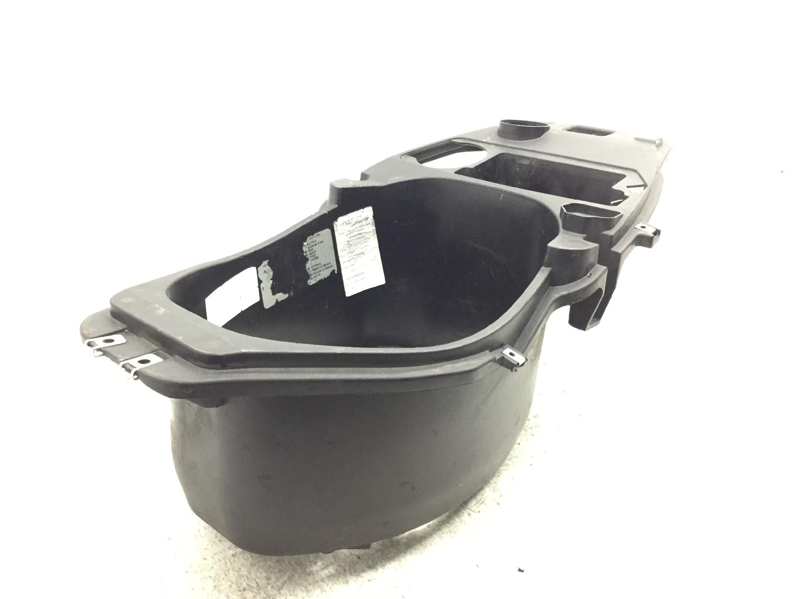 Piaggio fly 4t 50 carena vano sottosella - crepa 2008 2011 c44500