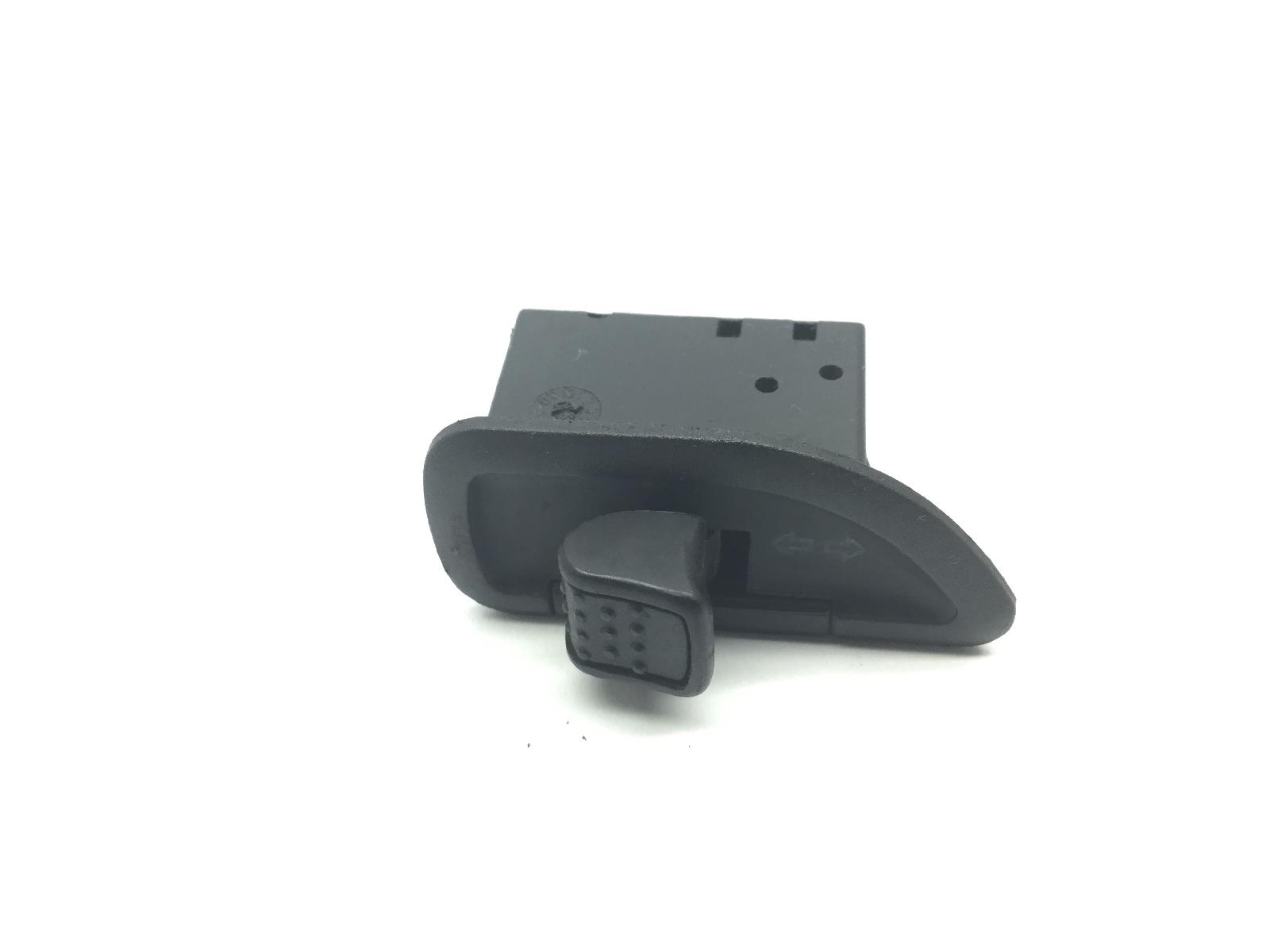 Piaggio liberty rst ptt 125 tasto pulsante lampeggiatori frecce 2005 2011 m38103