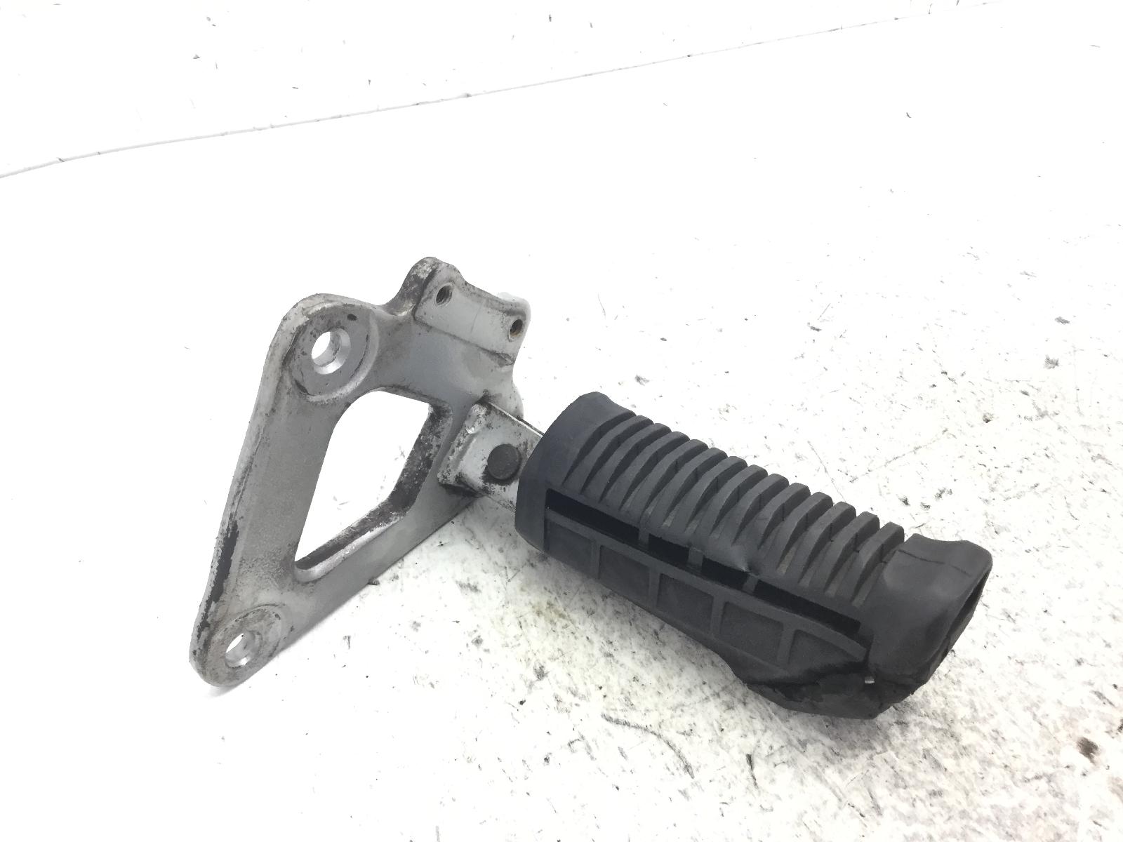 Suzuki gs 500 pedana anteriore sinistra e supporto - gomma rotta 2003 2006 bk211