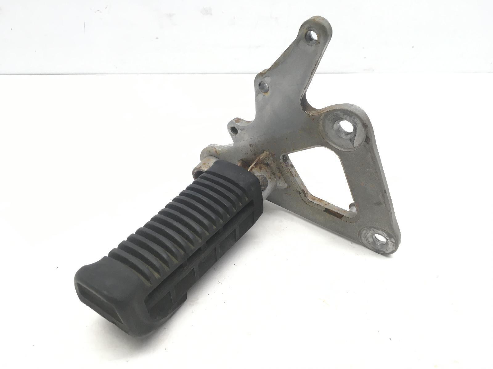 Suzuki gs 500 pedana anteriore poggiapiedi destra e supporto 2003 2006 bk111