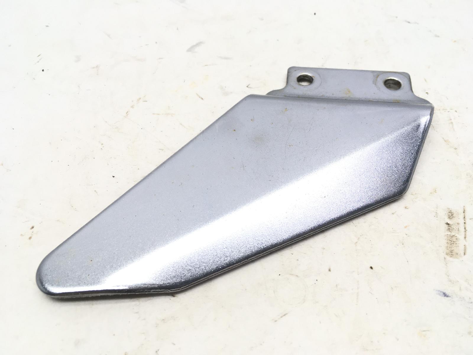 Suzuki gs 500 protezione battitacco pedana posteriore sinistra 2003 2006 bk111