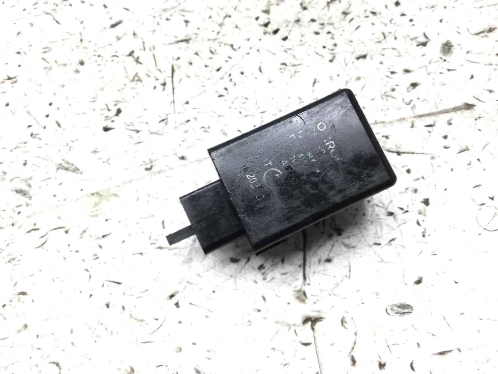 Honda vf 700 c magna 699 rele' intermittenza frecce 1986 1986 jh2rc2109fm
